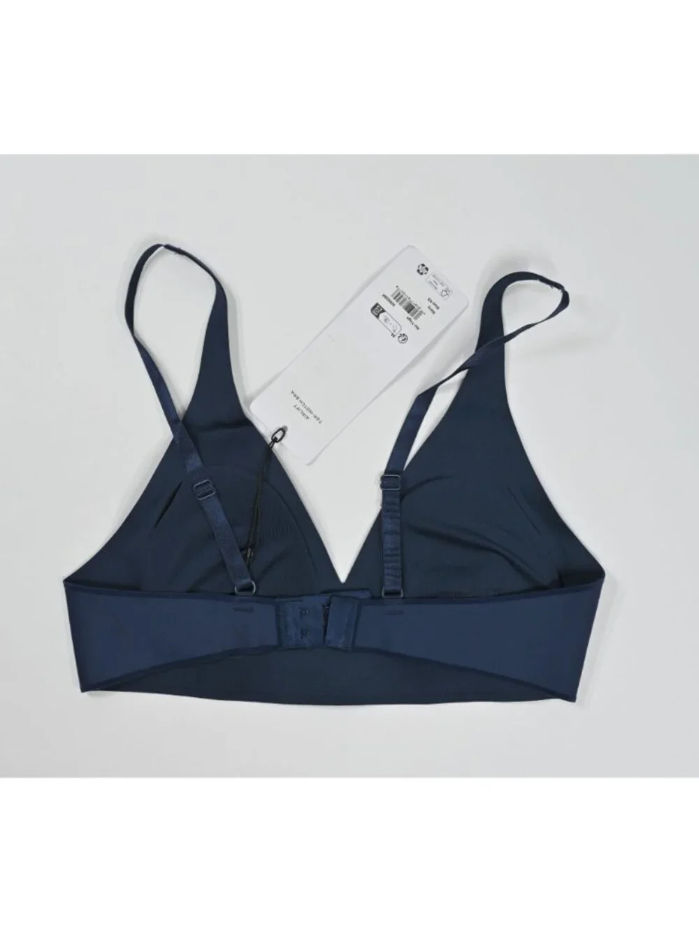 ALO Yoga Airlift Top-Notch Bra W9926R in Navy